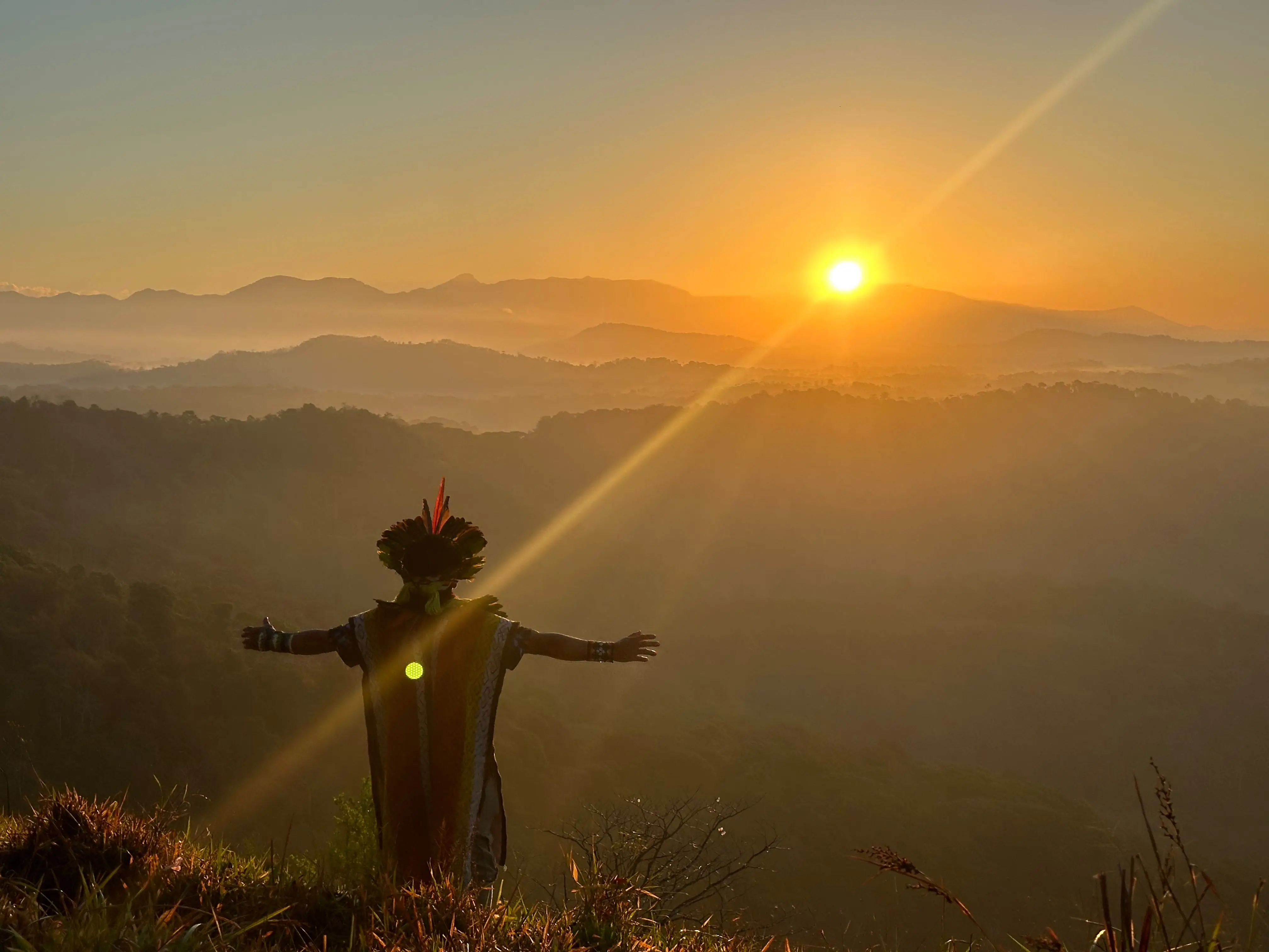 Sunrise over the valley at Libélula